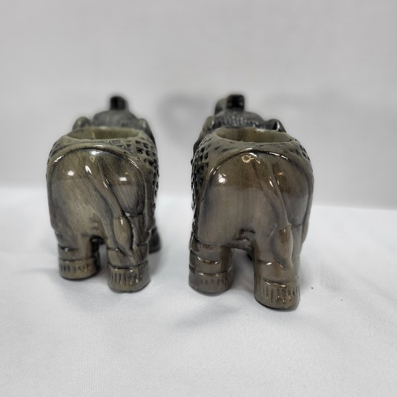 Pair of Grey Ceramic Elephant Tealight Candle Holder figurines - Picture 4 of 8